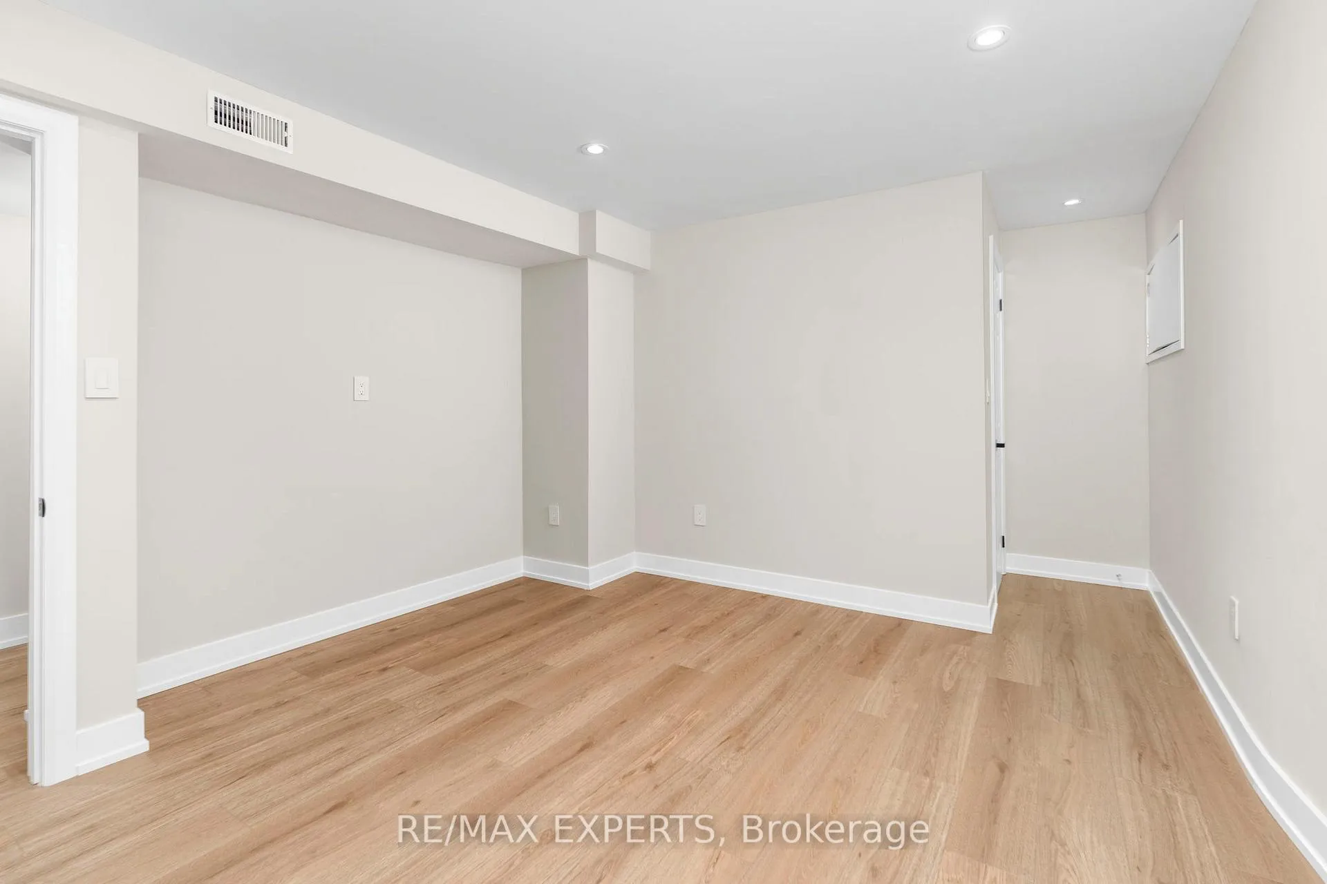 Photo 17 of Unit BSMT, 86 Cormorant Crescent, Vaughan, Vellore Village — HOMEH