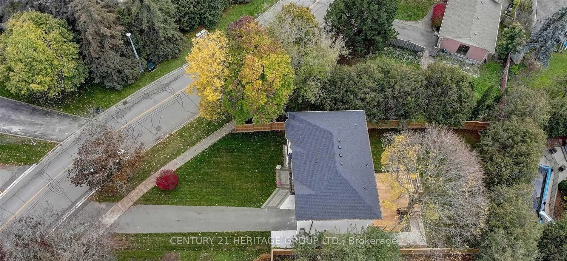 Photo 22 of 58 Walton Drive, Aurora, Aurora Village — HOMEH