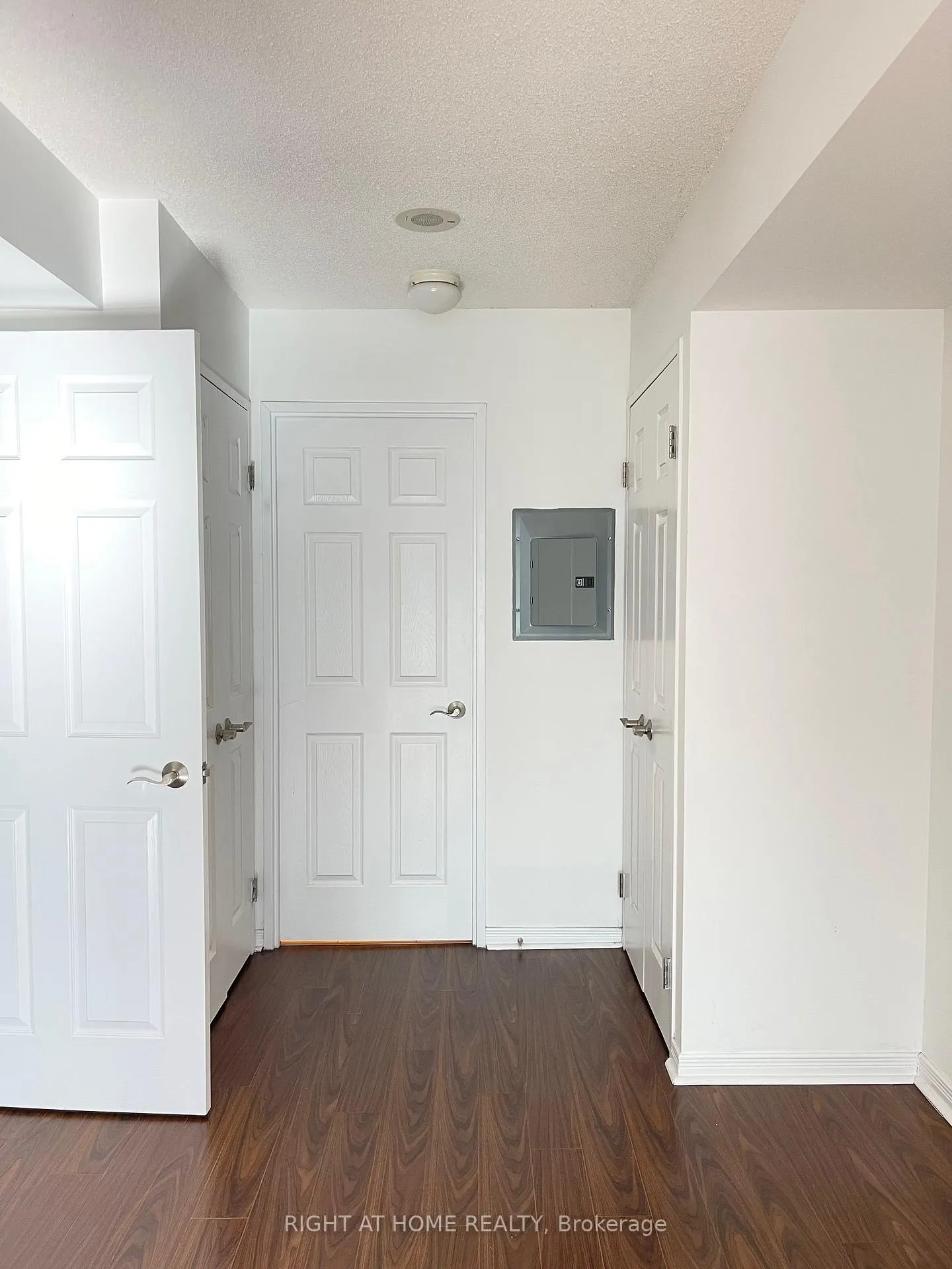 Photo 8 of Unit 606, 230 King Street E, Toronto, Moss Park — HOMEH