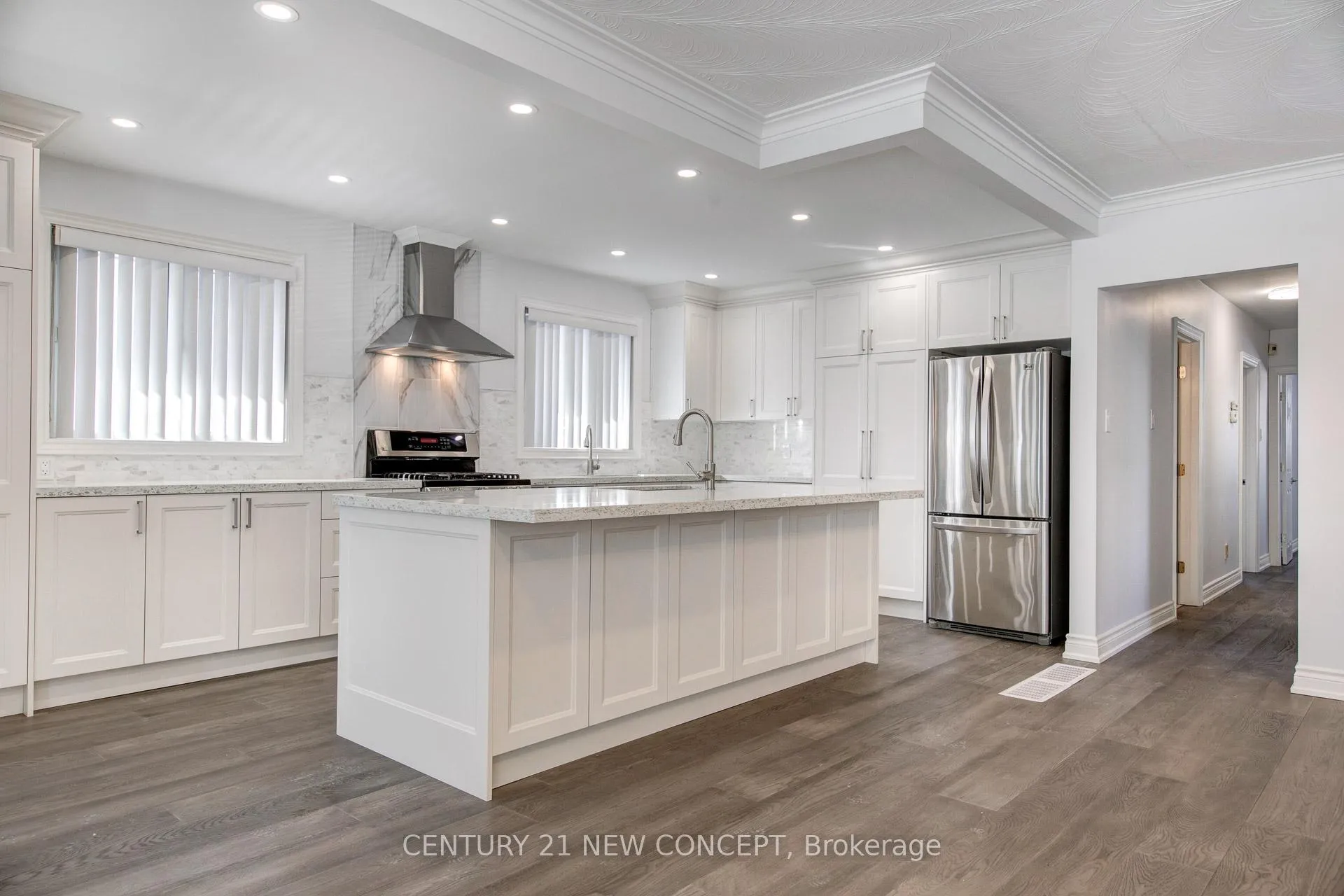 Photo 4 of Unit Main, 74 Clark Avenue E, Markham, Thornhill — HOMEH