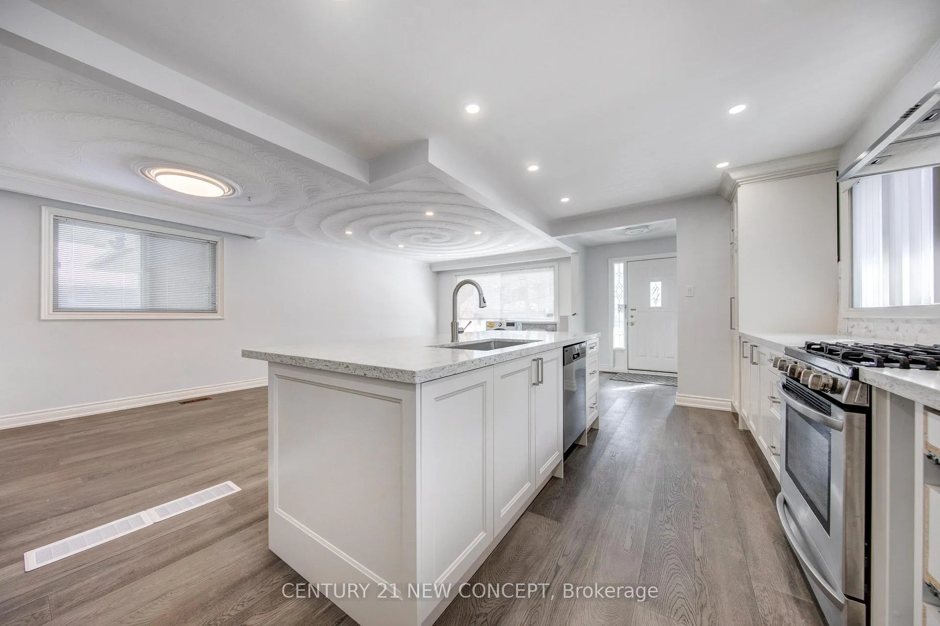Photo 9 of Unit Main, 74 Clark Avenue E, Markham, Thornhill — HOMEH