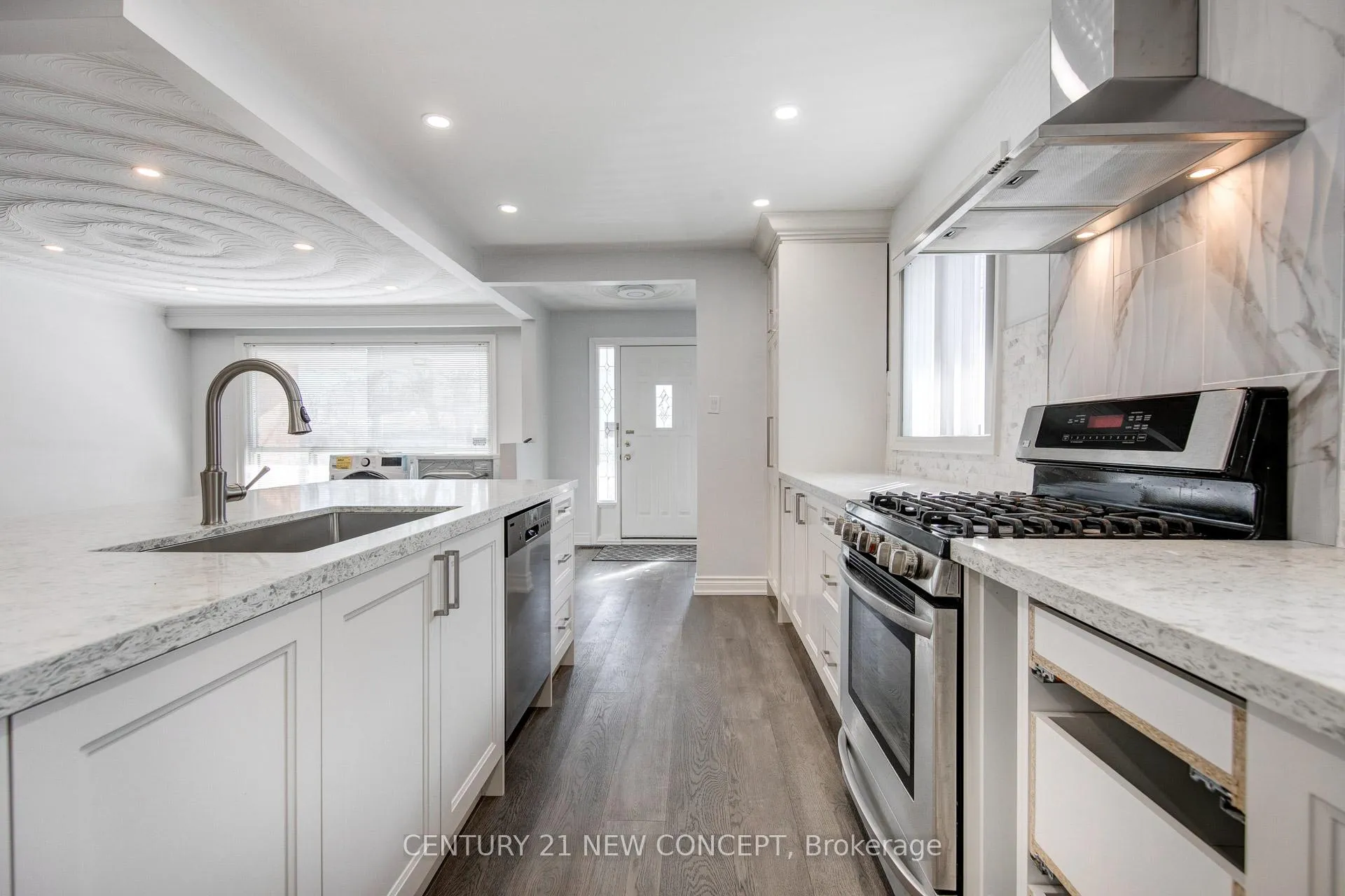Photo 10 of Unit Main, 74 Clark Avenue E, Markham, Thornhill — HOMEH