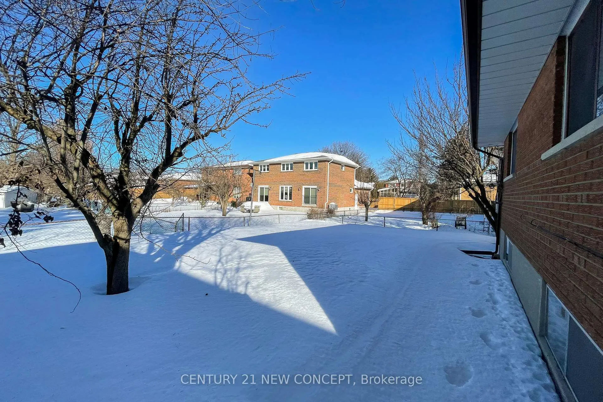 Photo 29 of Unit Main, 74 Clark Avenue E, Markham, Thornhill — HOMEH