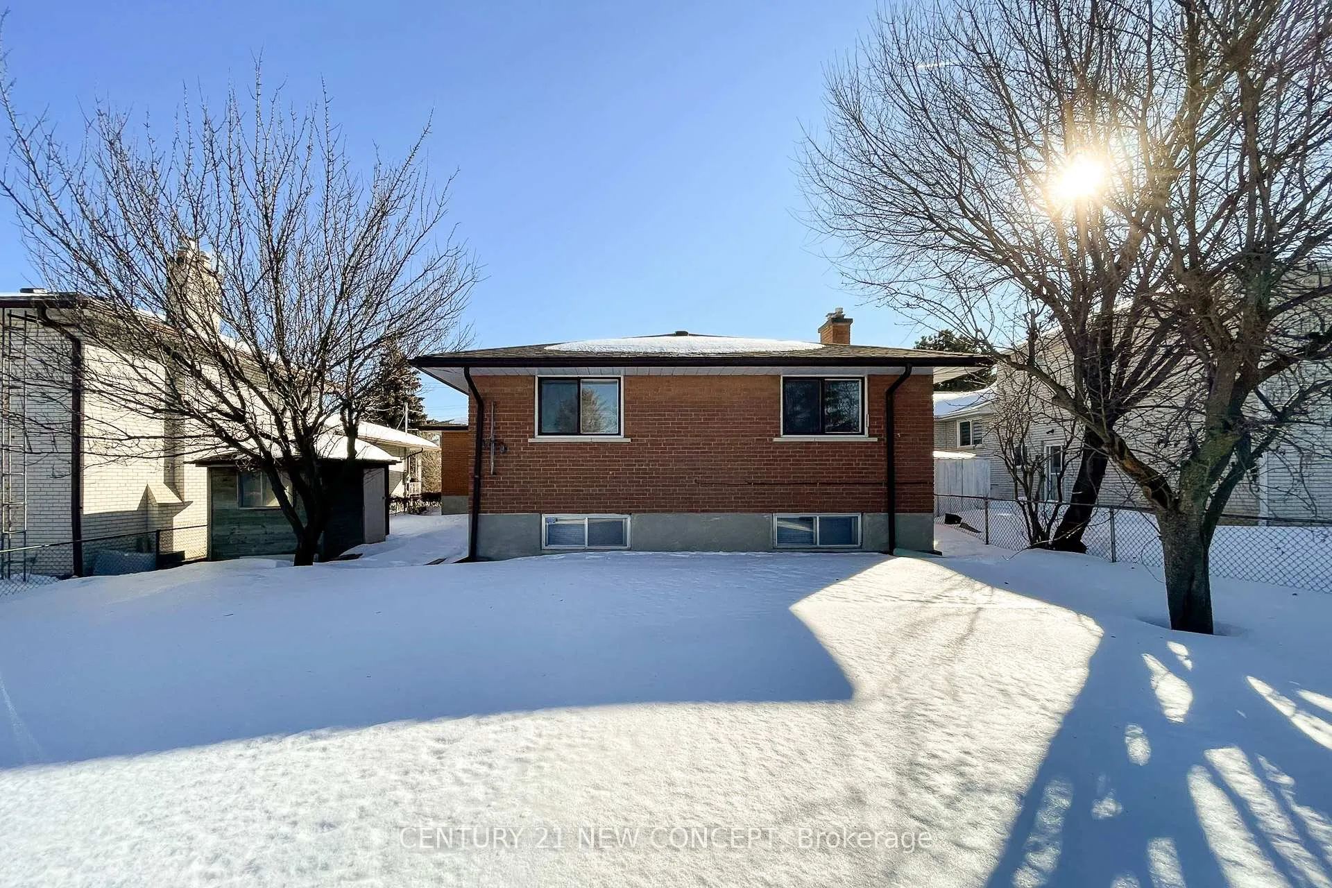 Photo 31 of Unit Main, 74 Clark Avenue E, Markham, Thornhill — HOMEH