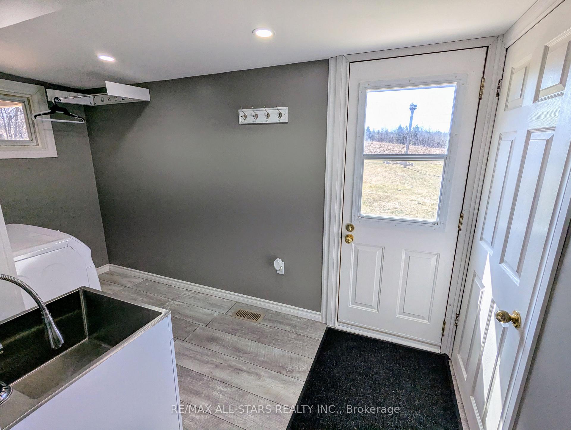 Photo 10 of 1605 Cedar Valley Road, Cavan Monaghan, Cavan Twp — HOMEH