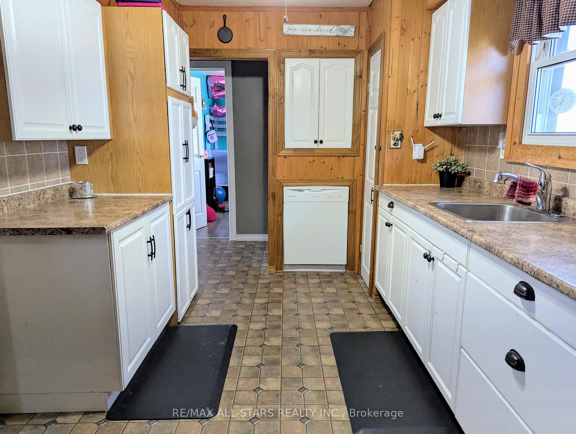 Photo 12 of 1605 Cedar Valley Road, Cavan Monaghan, Cavan Twp — HOMEH