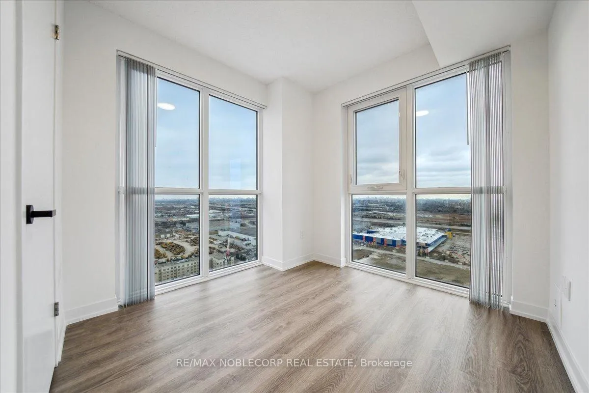 Photo 17 of Unit 3303, 195 Commerce Street, Vaughan, Vaughan Corporate Centre — HOMEH