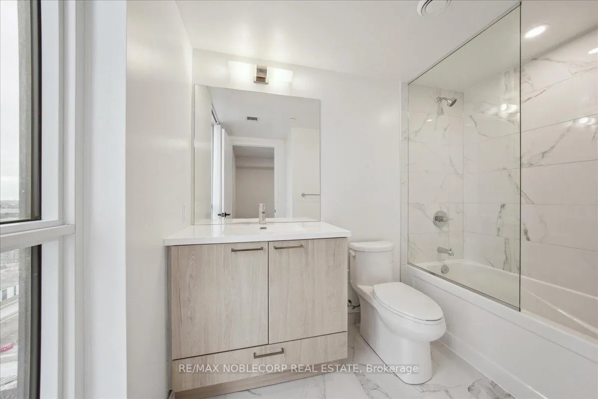 Photo 22 of Unit 3303, 195 Commerce Street, Vaughan, Vaughan Corporate Centre — HOMEH
