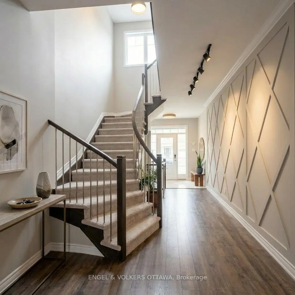 Photo 3 of 19 Allan Place, Ottawa, Stittsville (North) — HOMEH