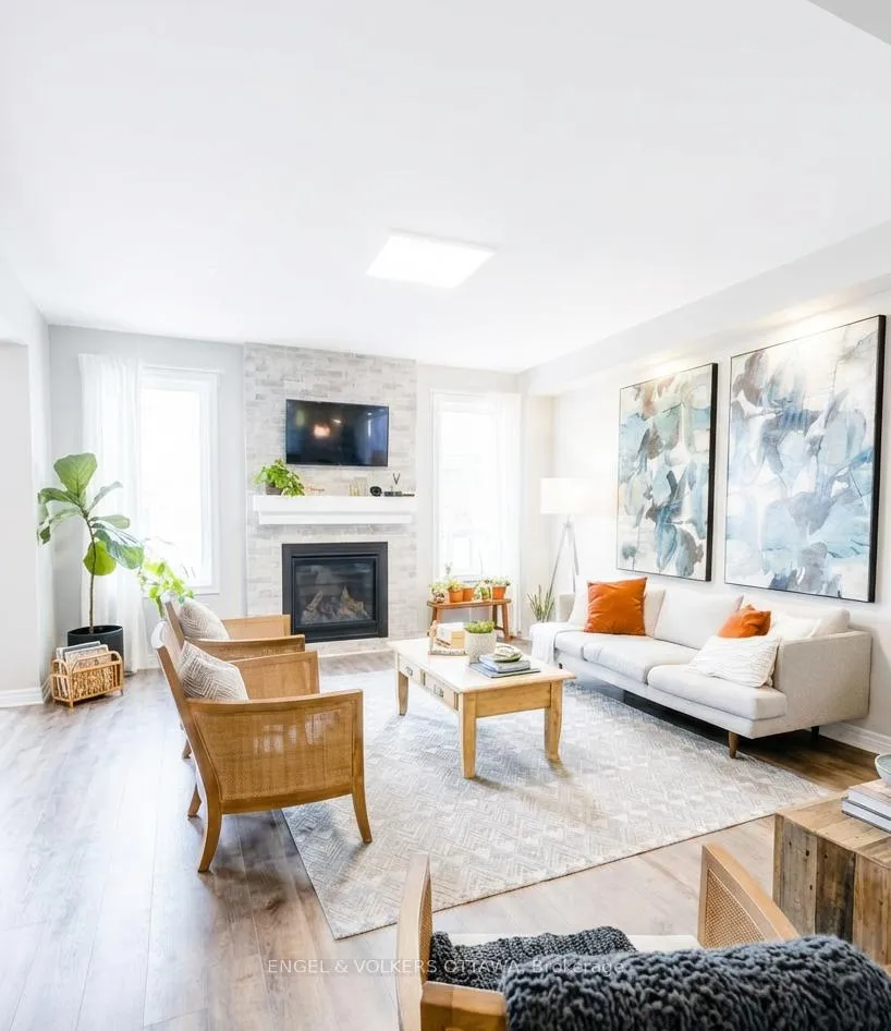 Photo 5 of 19 Allan Place, Ottawa, Stittsville (North) — HOMEH