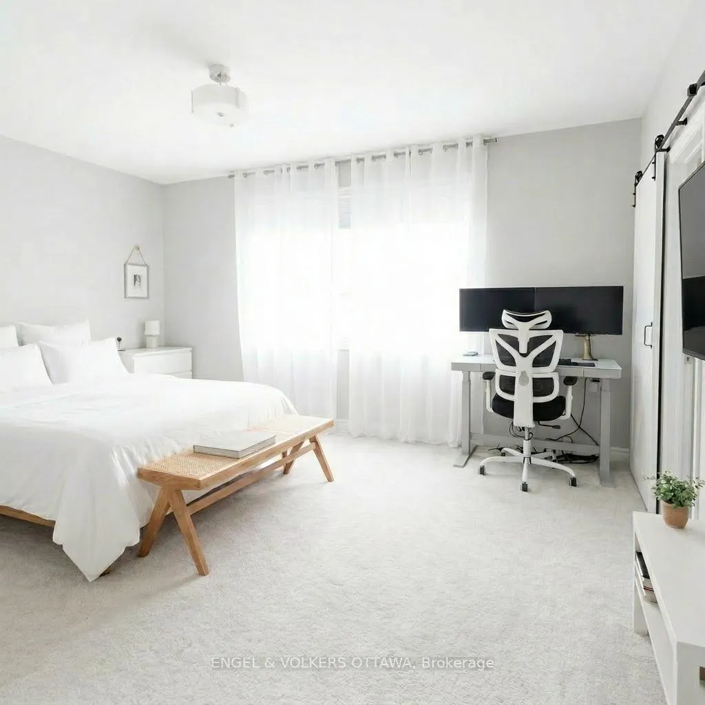 Photo 21 of 19 Allan Place, Ottawa, Stittsville (North) — HOMEH