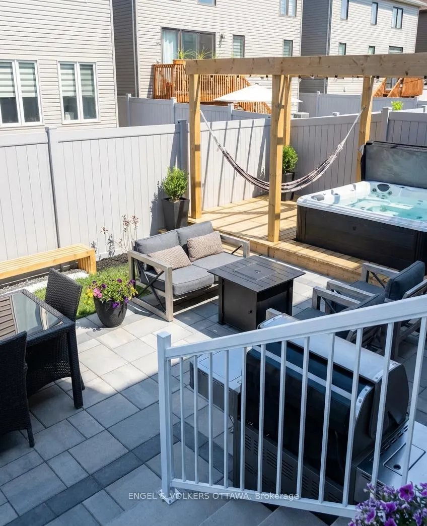 Photo 31 of 19 Allan Place, Ottawa, Stittsville (North) — HOMEH