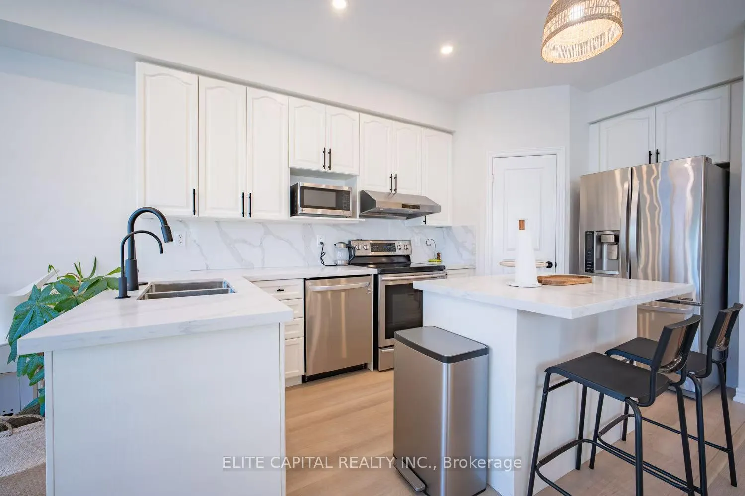 Photo 7 of 127 Goldenwood Crescent, Markham, Greensborough — HOMEH