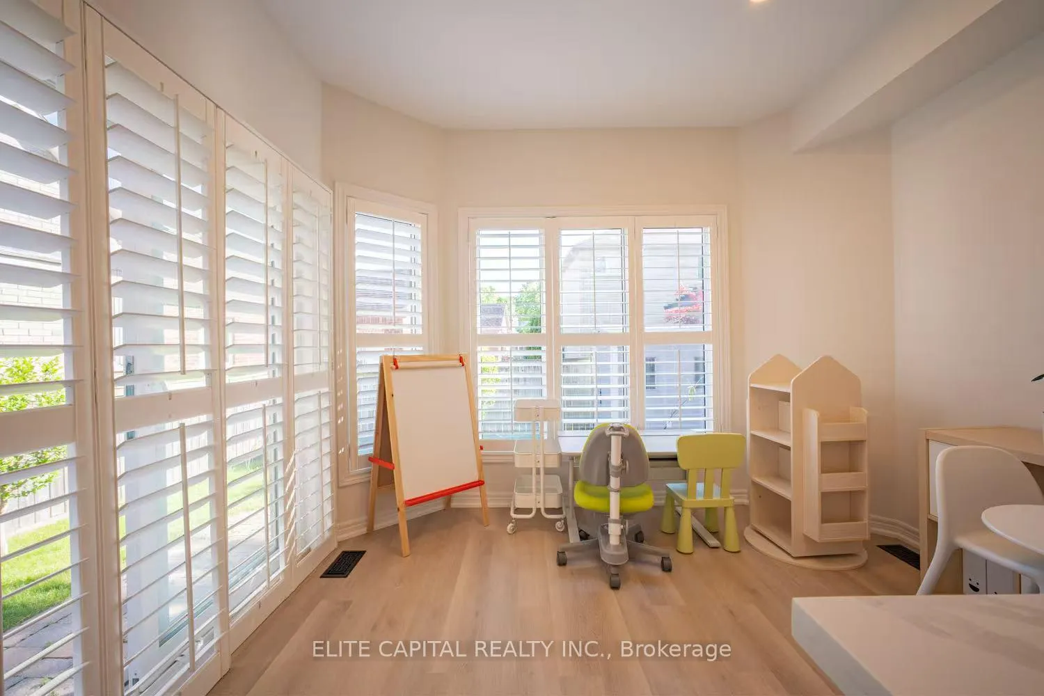 Photo 8 of 127 Goldenwood Crescent, Markham, Greensborough — HOMEH
