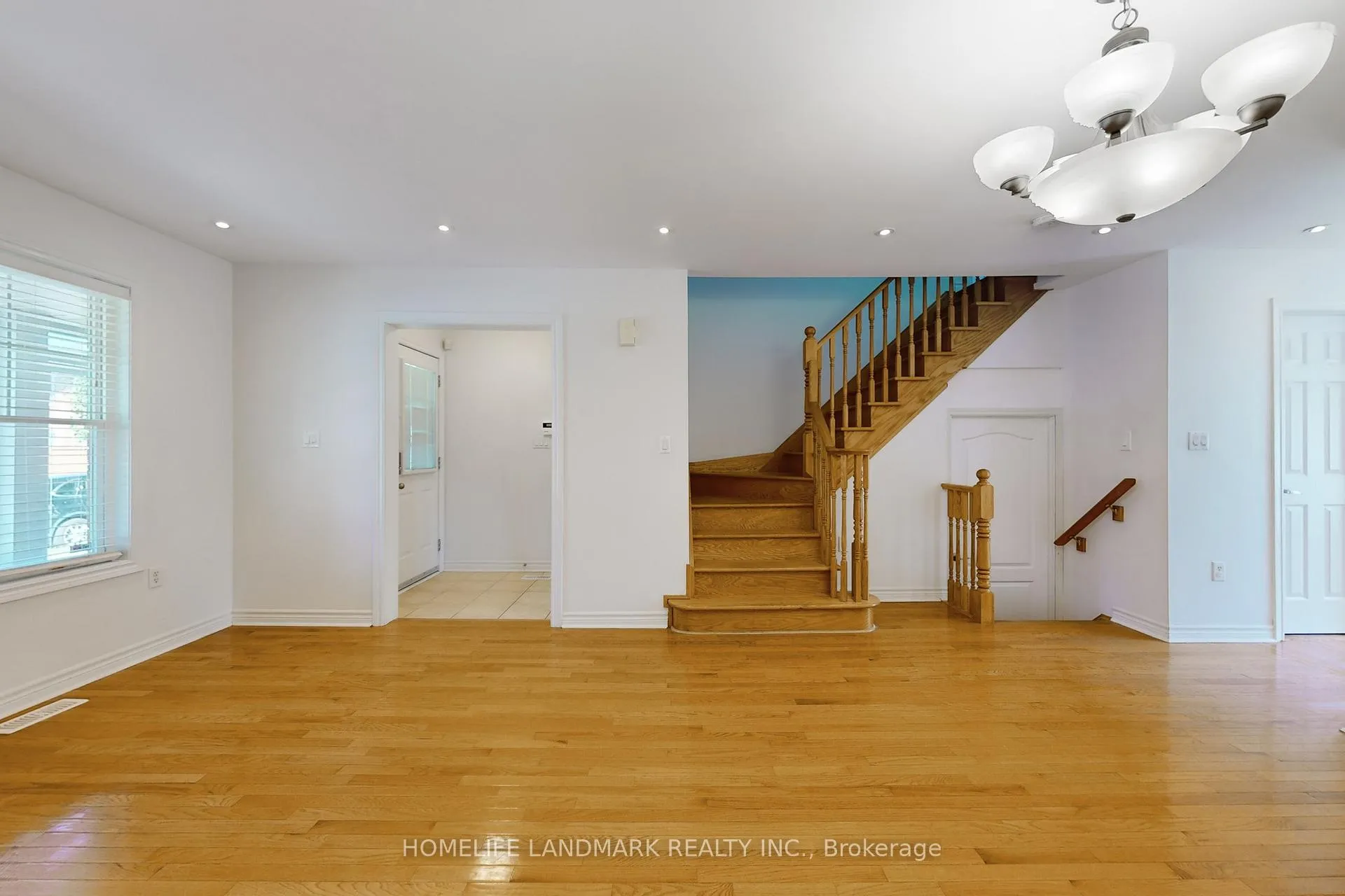 Photo 11 of Unit (Main & Second Floor), 37 Roy Rainey Avenue, Markham, Wismer — HOMEH