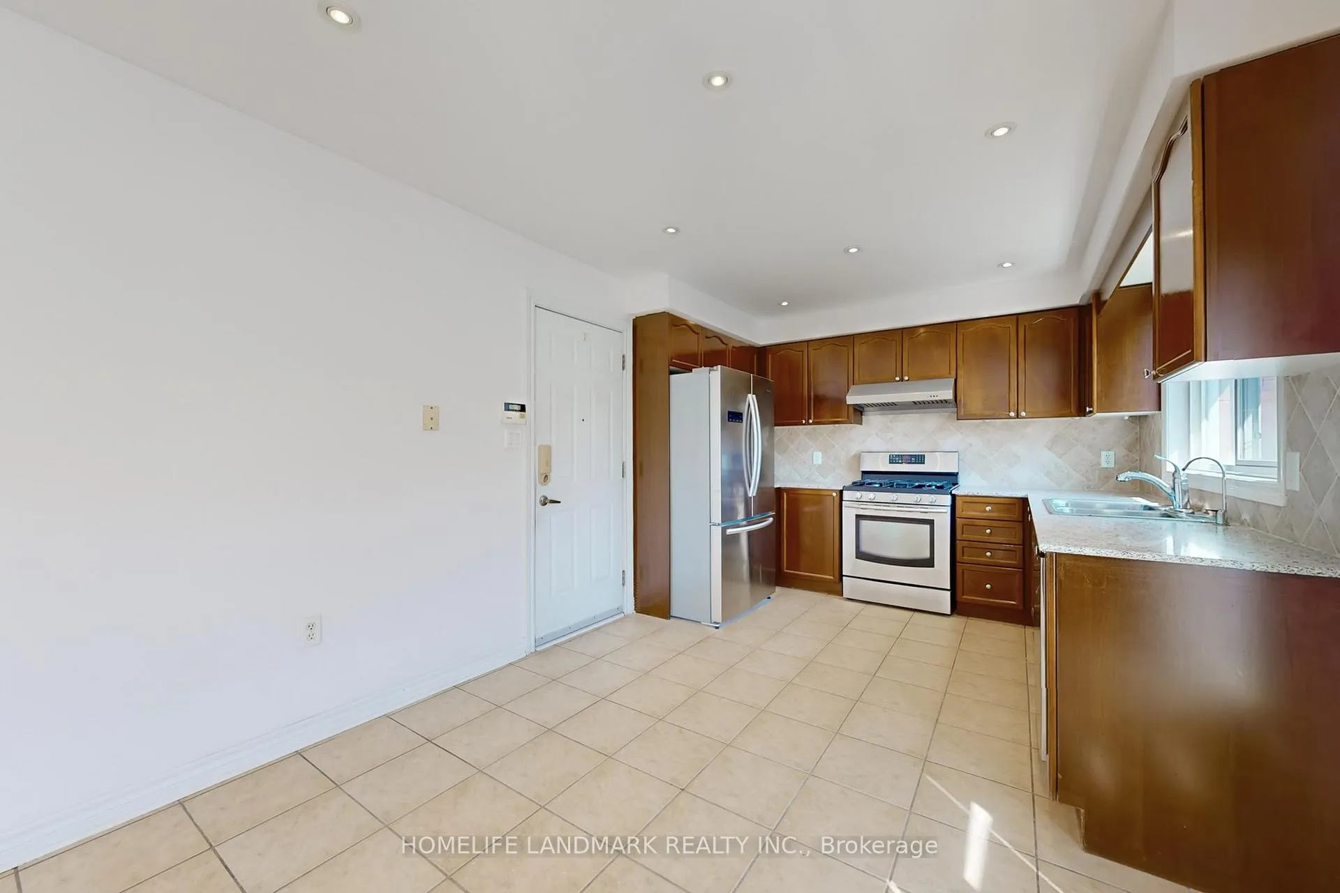 Photo 19 of Unit (Main & Second Floor), 37 Roy Rainey Avenue, Markham, Wismer — HOMEH