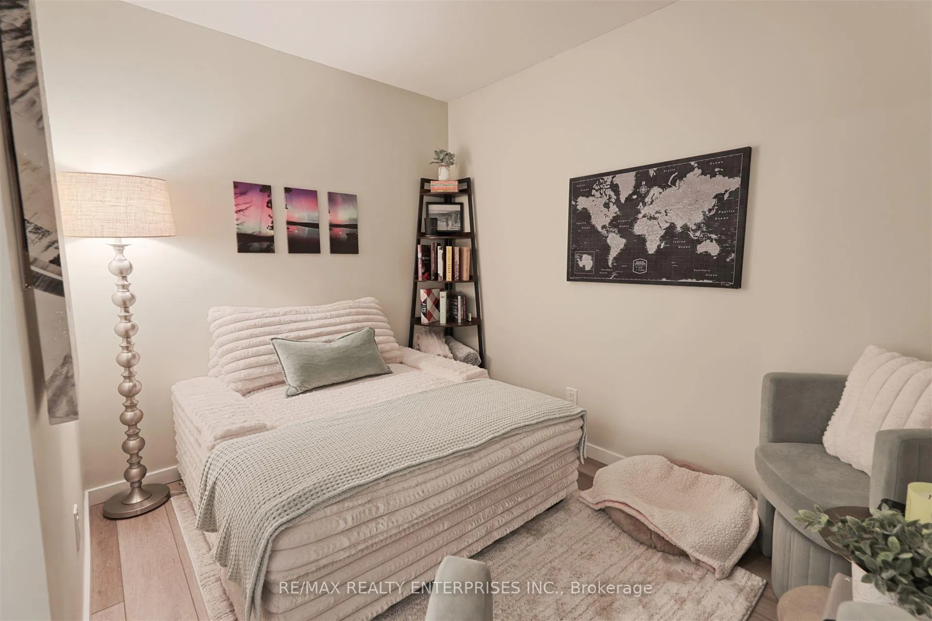 Photo 18 of Unit 410, 7 Smith Crescent, Etobicoke, Stonegate-Queensway — HOMEH