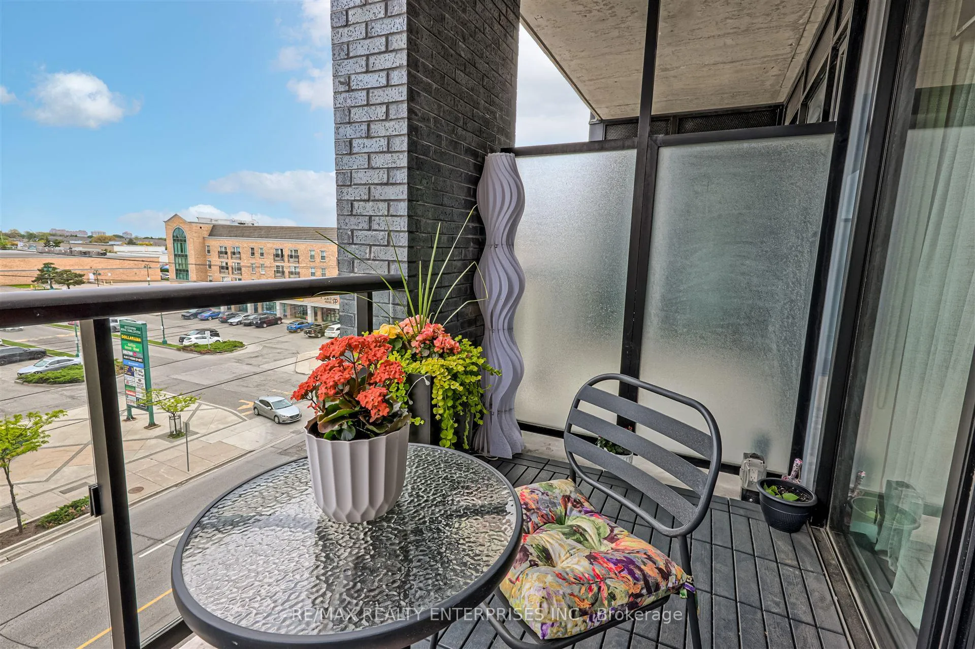 Photo 21 of Unit 410, 7 Smith Crescent, Etobicoke, Stonegate-Queensway — HOMEH