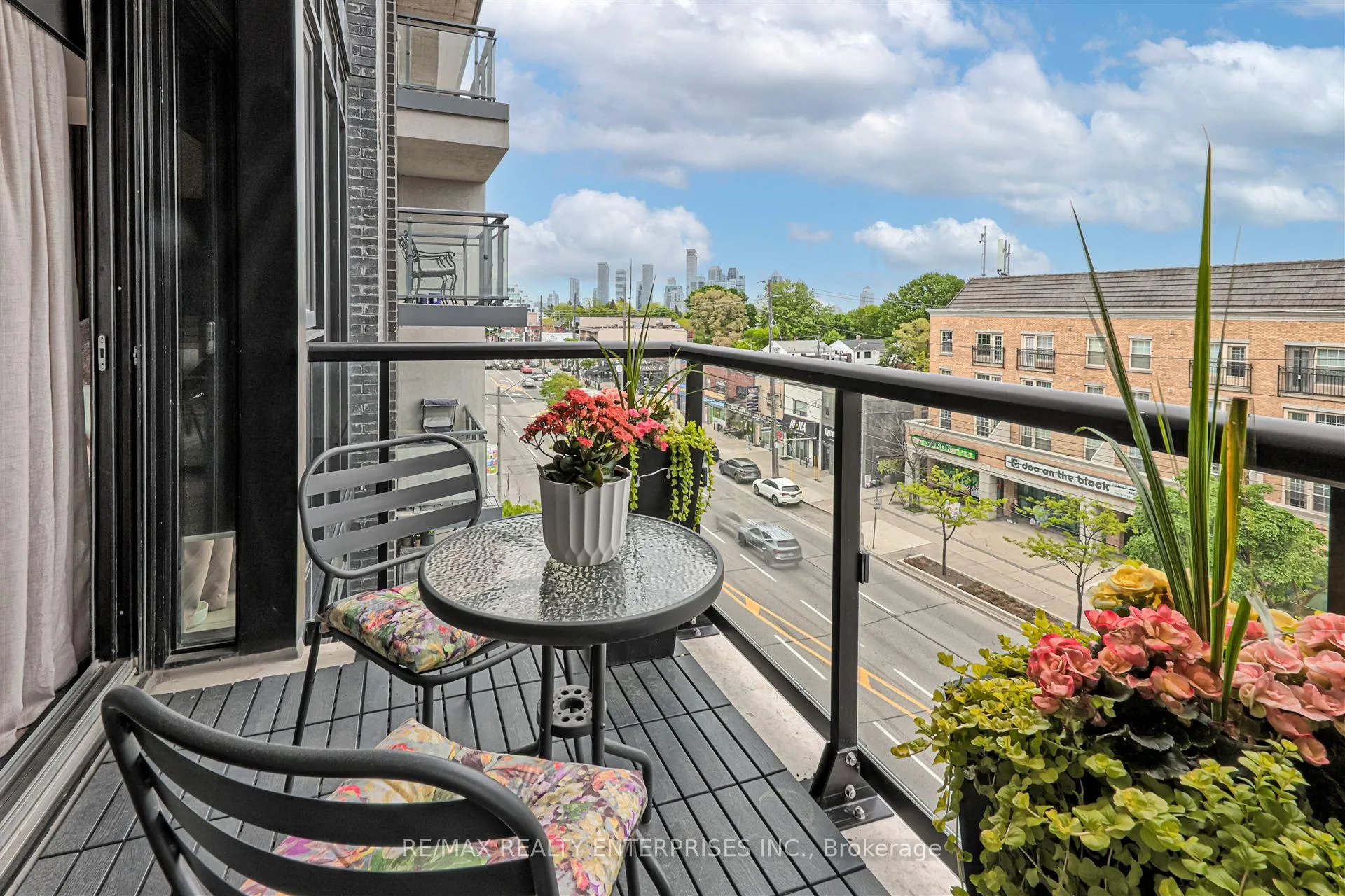 Photo 22 of Unit 410, 7 Smith Crescent, Etobicoke, Stonegate-Queensway — HOMEH
