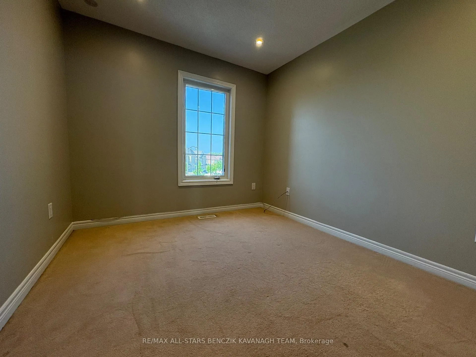 Photo 12 of 28 Haskett Drive, Markham, Cedar Grove — HOMEH
