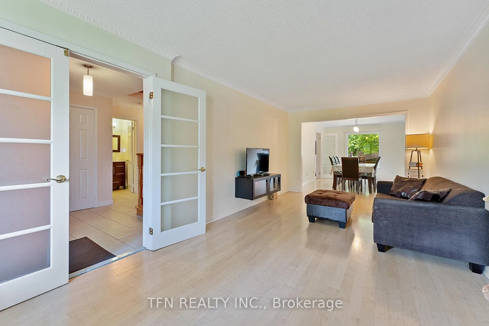 Photo 7 of 28 Thornway Avenue, Vaughan, Brownridge — HOMEH