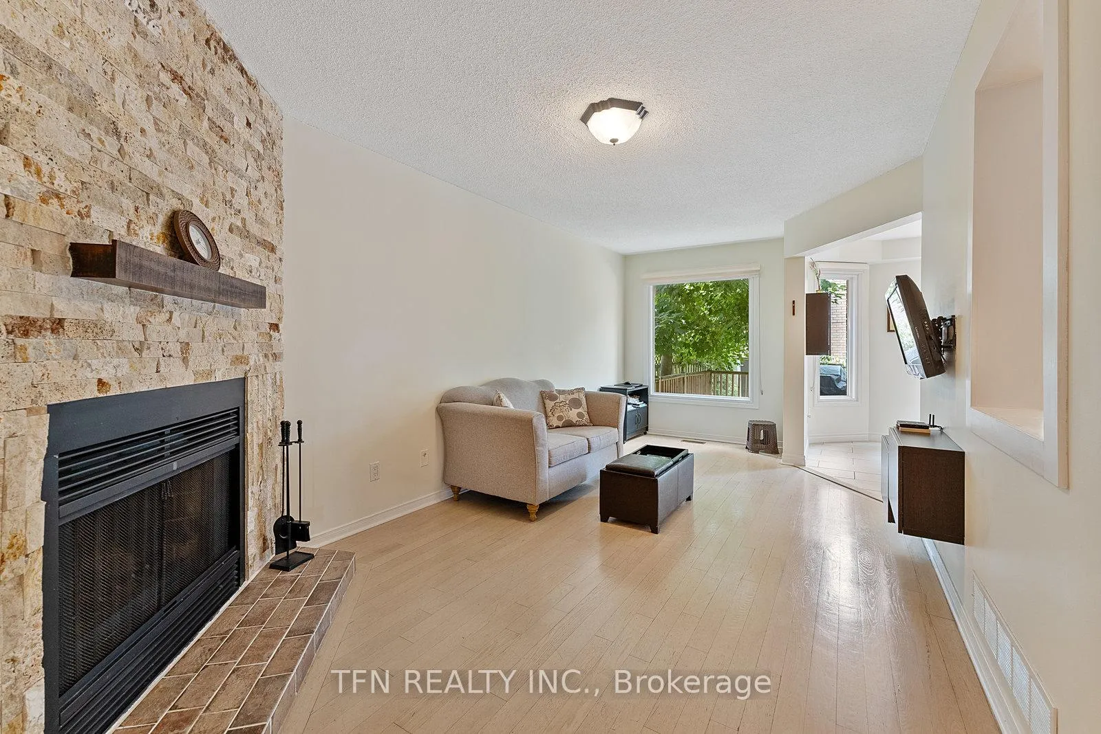 Photo 20 of 28 Thornway Avenue, Vaughan, Brownridge — HOMEH