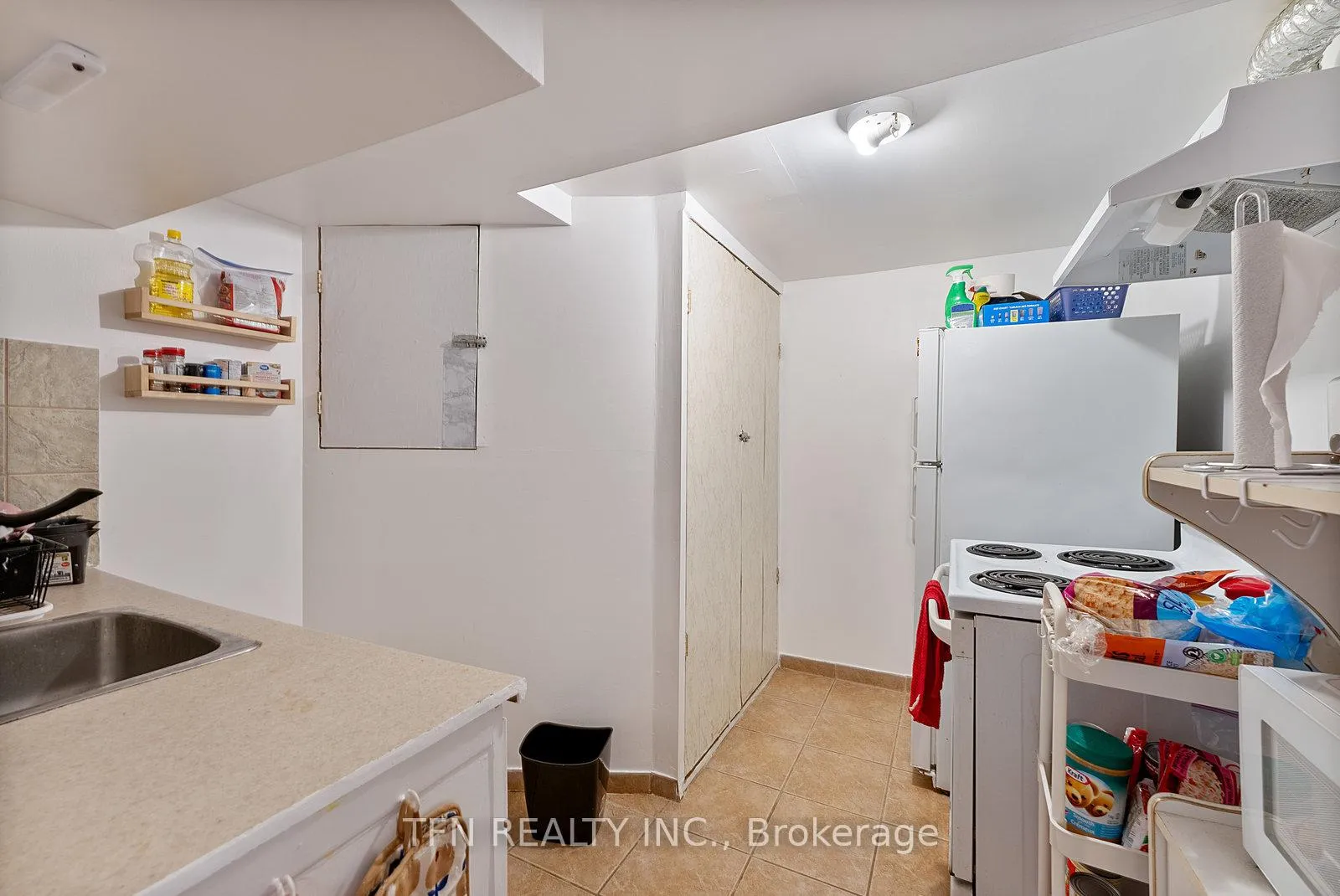 Photo 42 of 28 Thornway Avenue, Vaughan, Brownridge — HOMEH