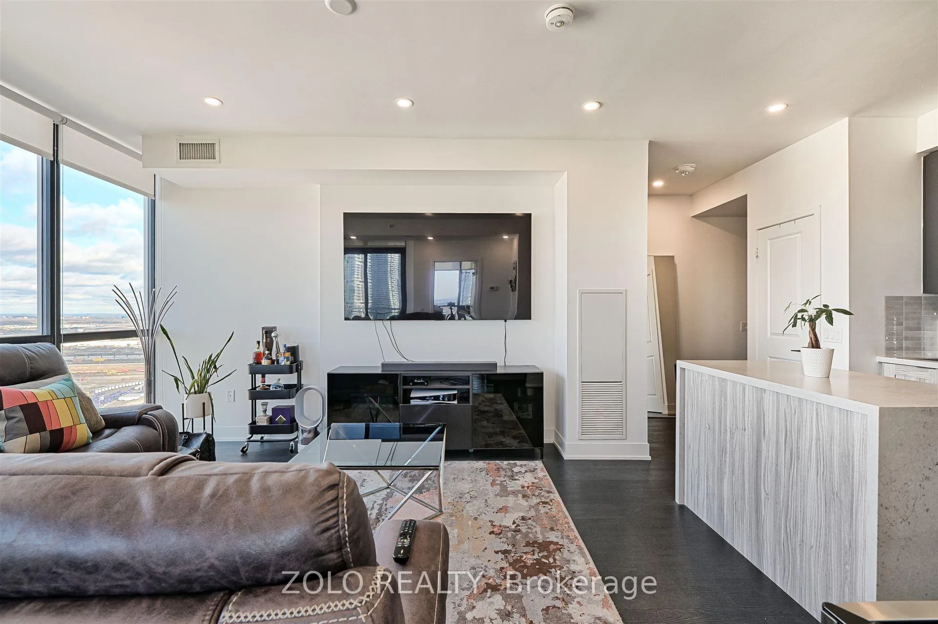 Photo 10 of Unit 3207, 2908 highway 7, Vaughan, Concord — HOMEH