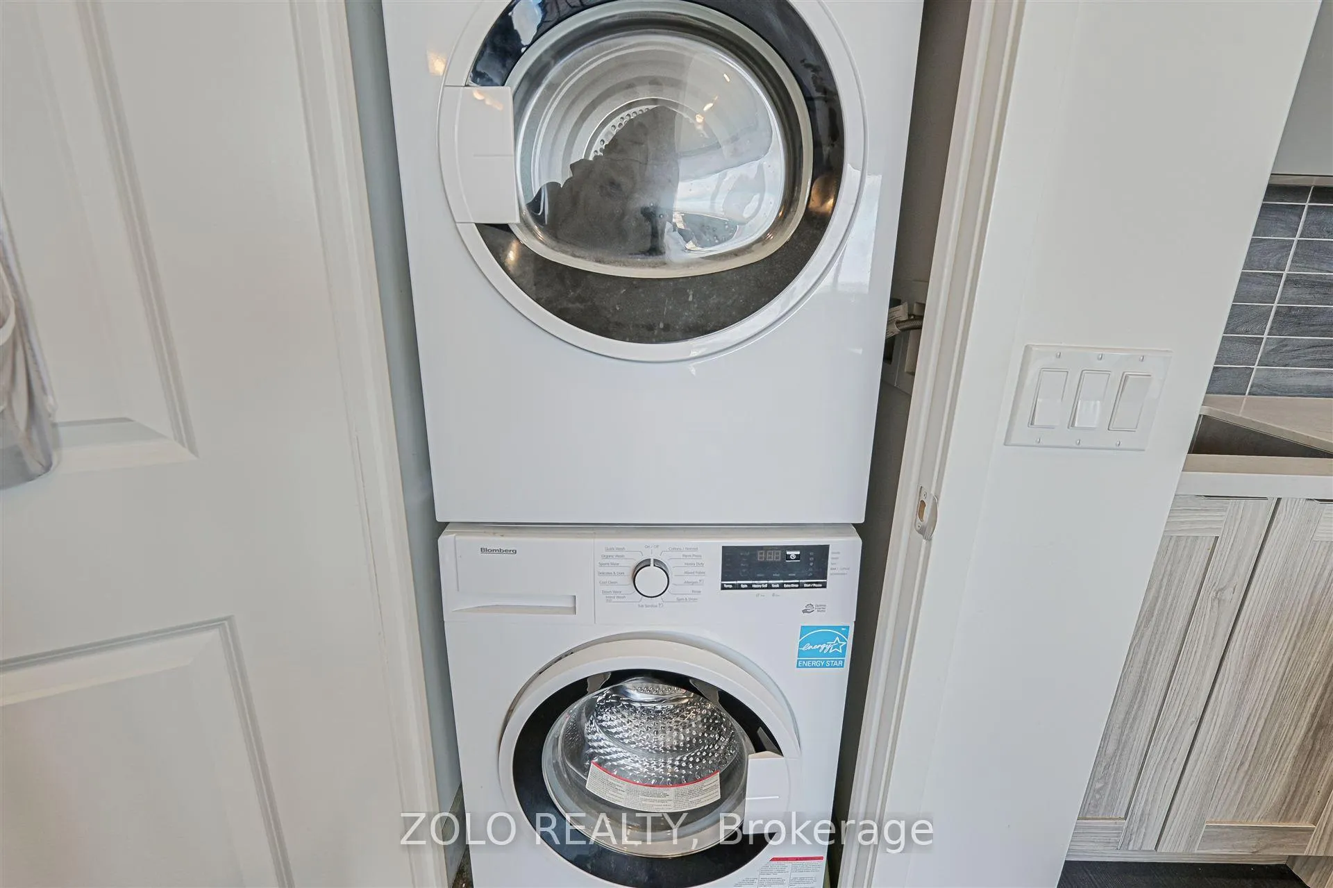 Photo 18 of Unit 3207, 2908 highway 7, Vaughan, Concord — HOMEH