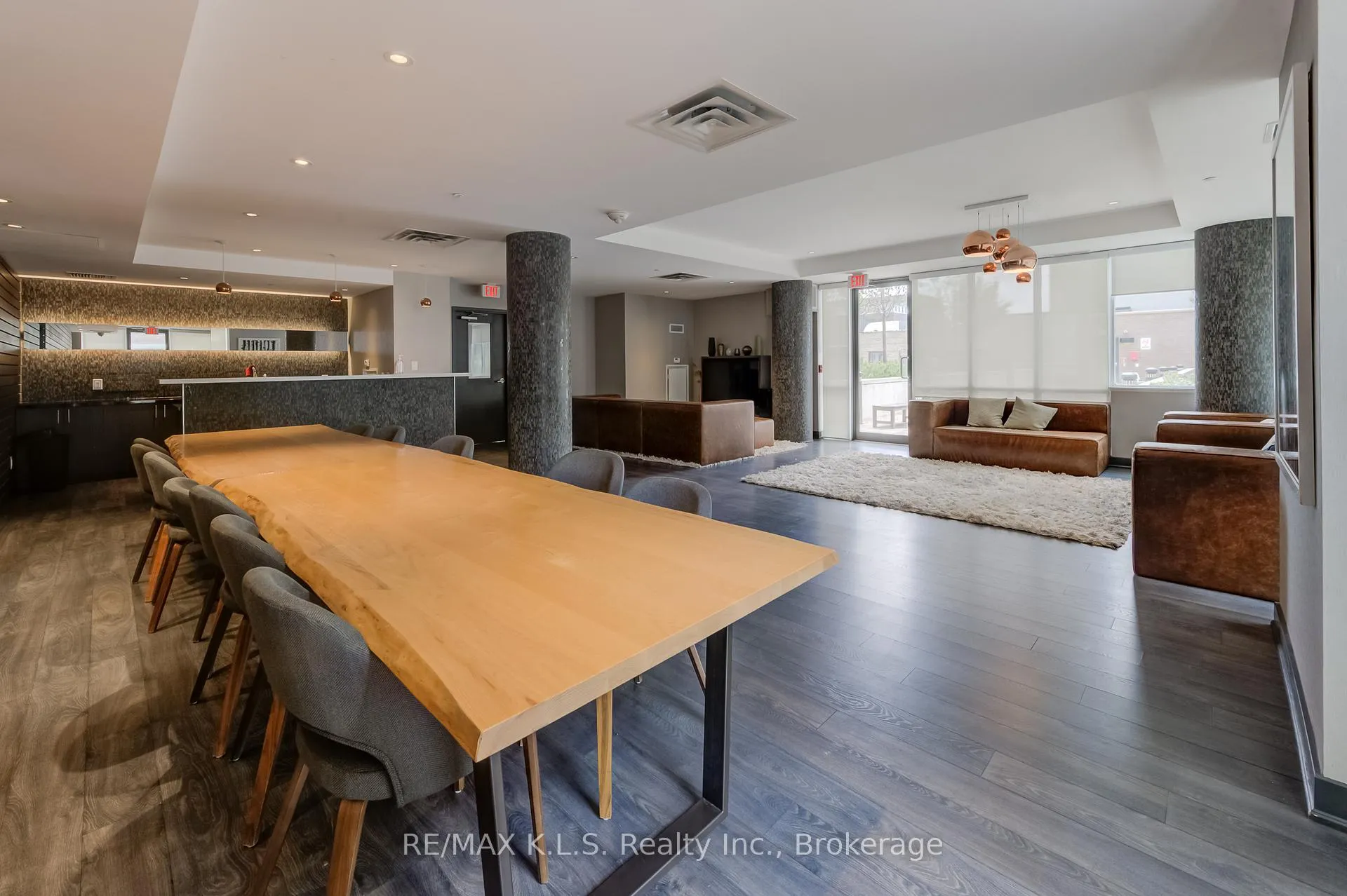 Photo 11 of Unit 1404, 85 Duke Street W, Kitchener, City Commercial Core — HOMEH