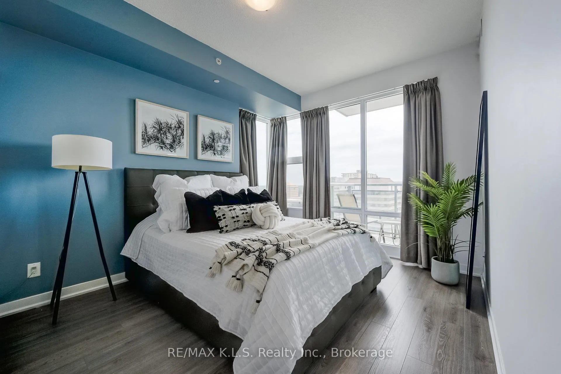 Photo 22 of Unit 1404, 85 Duke Street W, Kitchener, City Commercial Core — HOMEH