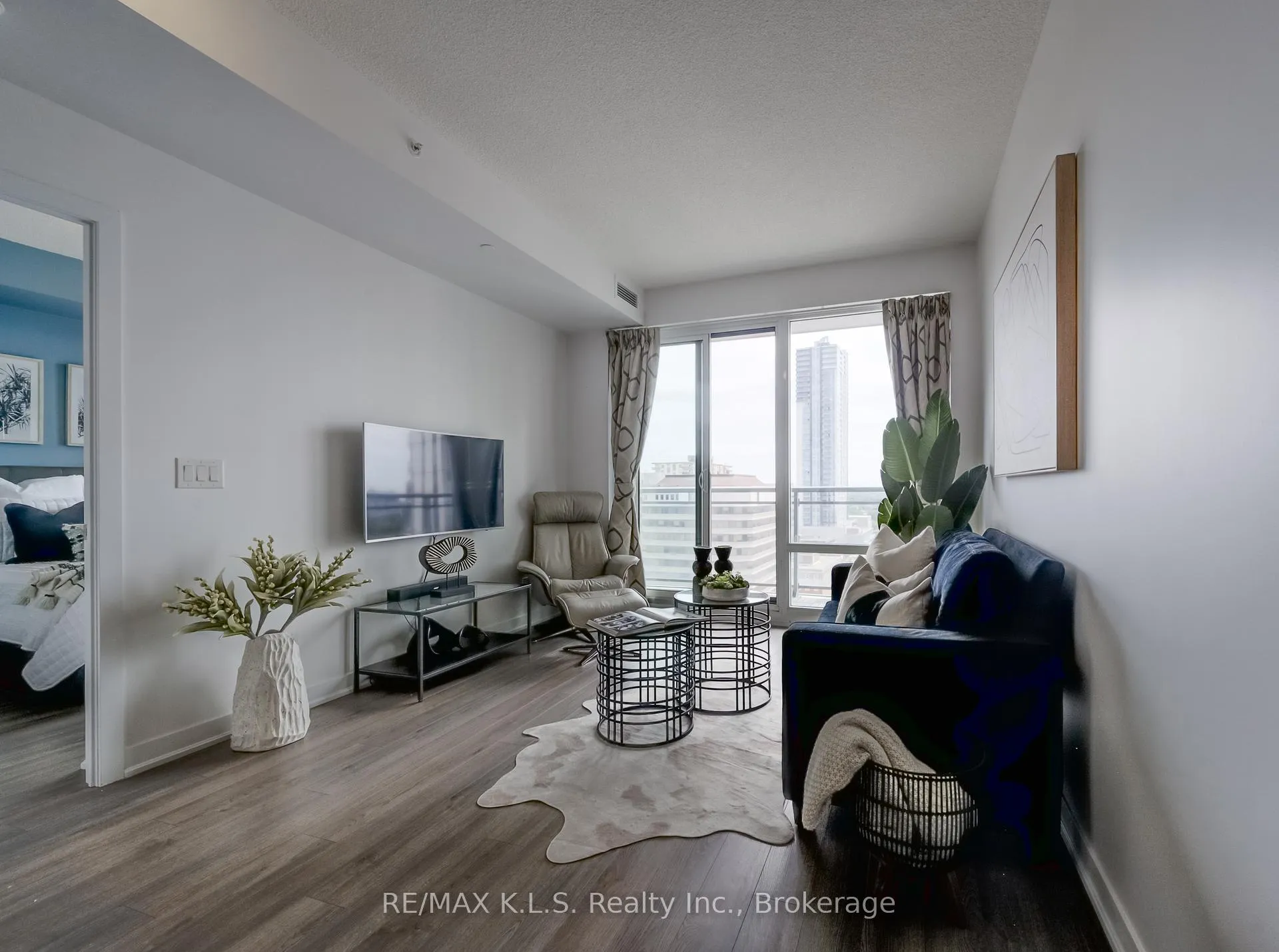 Photo 29 of Unit 1404, 85 Duke Street W, Kitchener, City Commercial Core — HOMEH