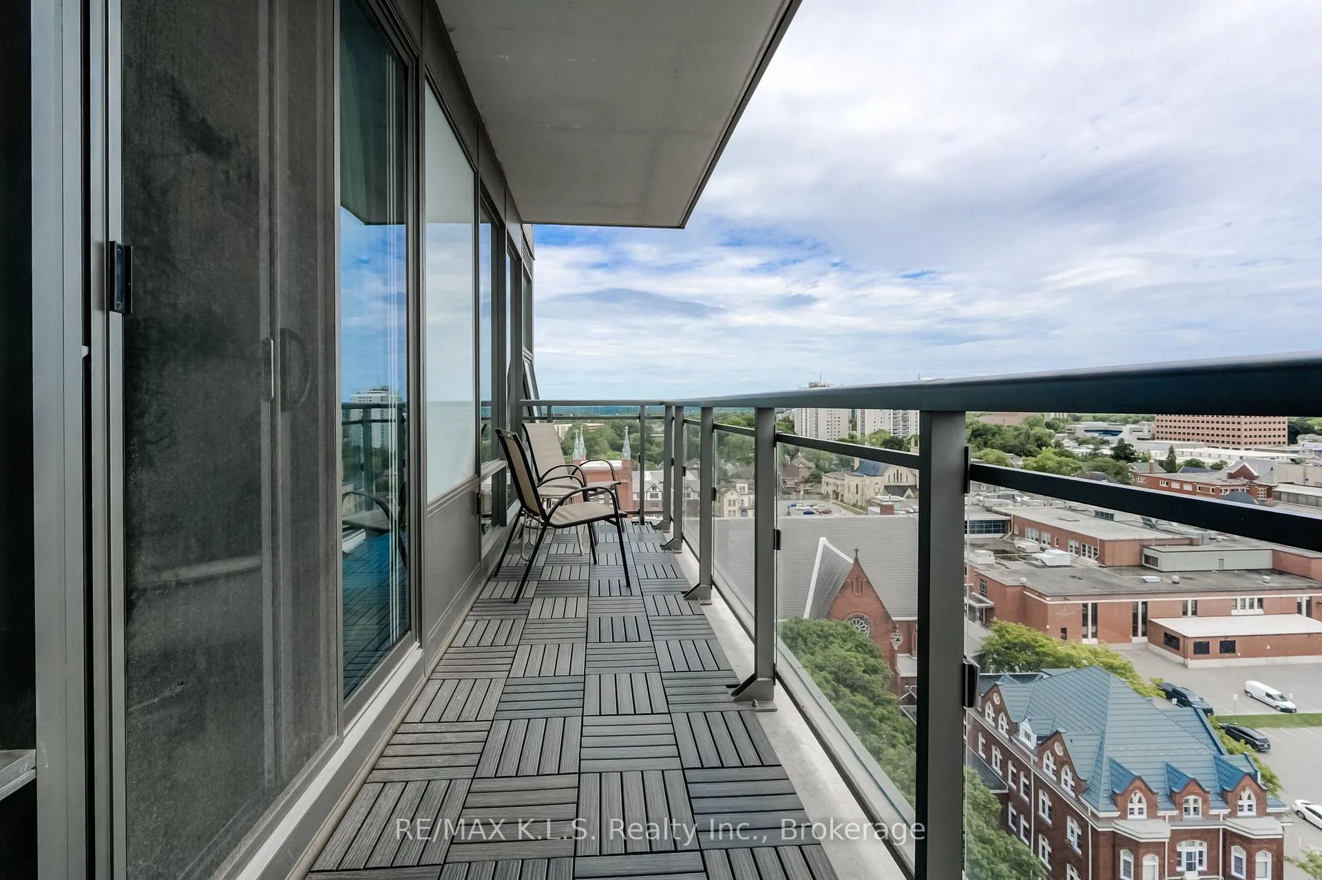 Photo 30 of Unit 1404, 85 Duke Street W, Kitchener, City Commercial Core — HOMEH