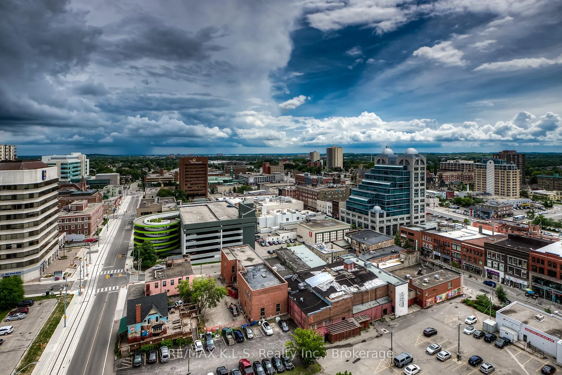 Photo 32 of Unit 1404, 85 Duke Street W, Kitchener, City Commercial Core — HOMEH
