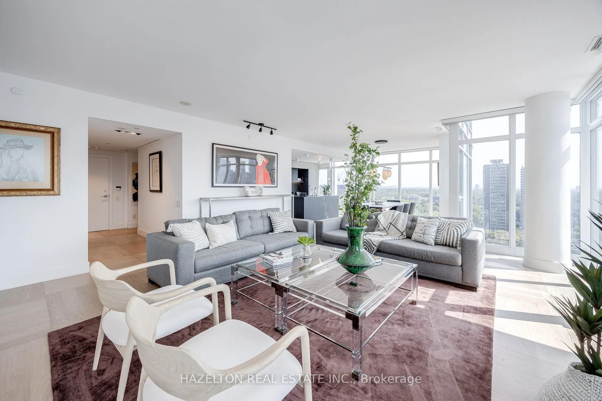 Photo 3 of Unit 1609, 170 Avenue Road, Toronto, The Annex — HOMEH