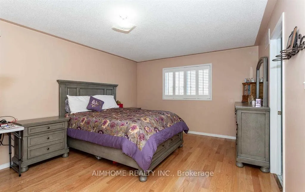 Photo 6 of 34 Raymond Bartlett Avenue, Markham, Village Green-South Unionville — HOMEH