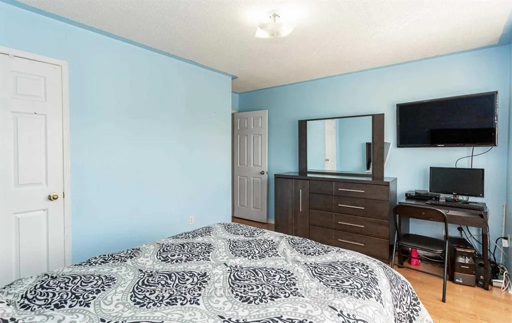 Photo 12 of 34 Raymond Bartlett Avenue, Markham, Village Green-South Unionville — HOMEH