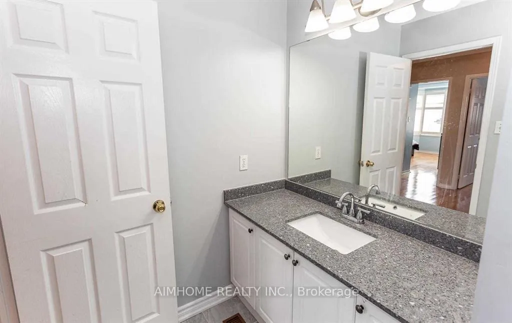 Photo 16 of 34 Raymond Bartlett Avenue, Markham, Village Green-South Unionville — HOMEH