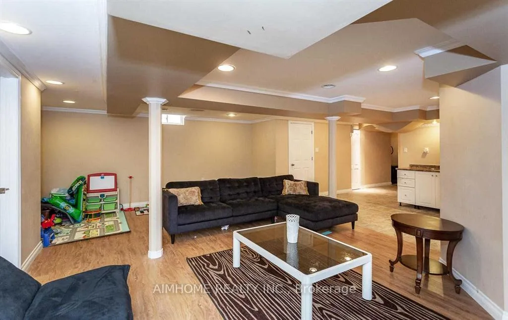 Photo 21 of 34 Raymond Bartlett Avenue, Markham, Village Green-South Unionville — HOMEH