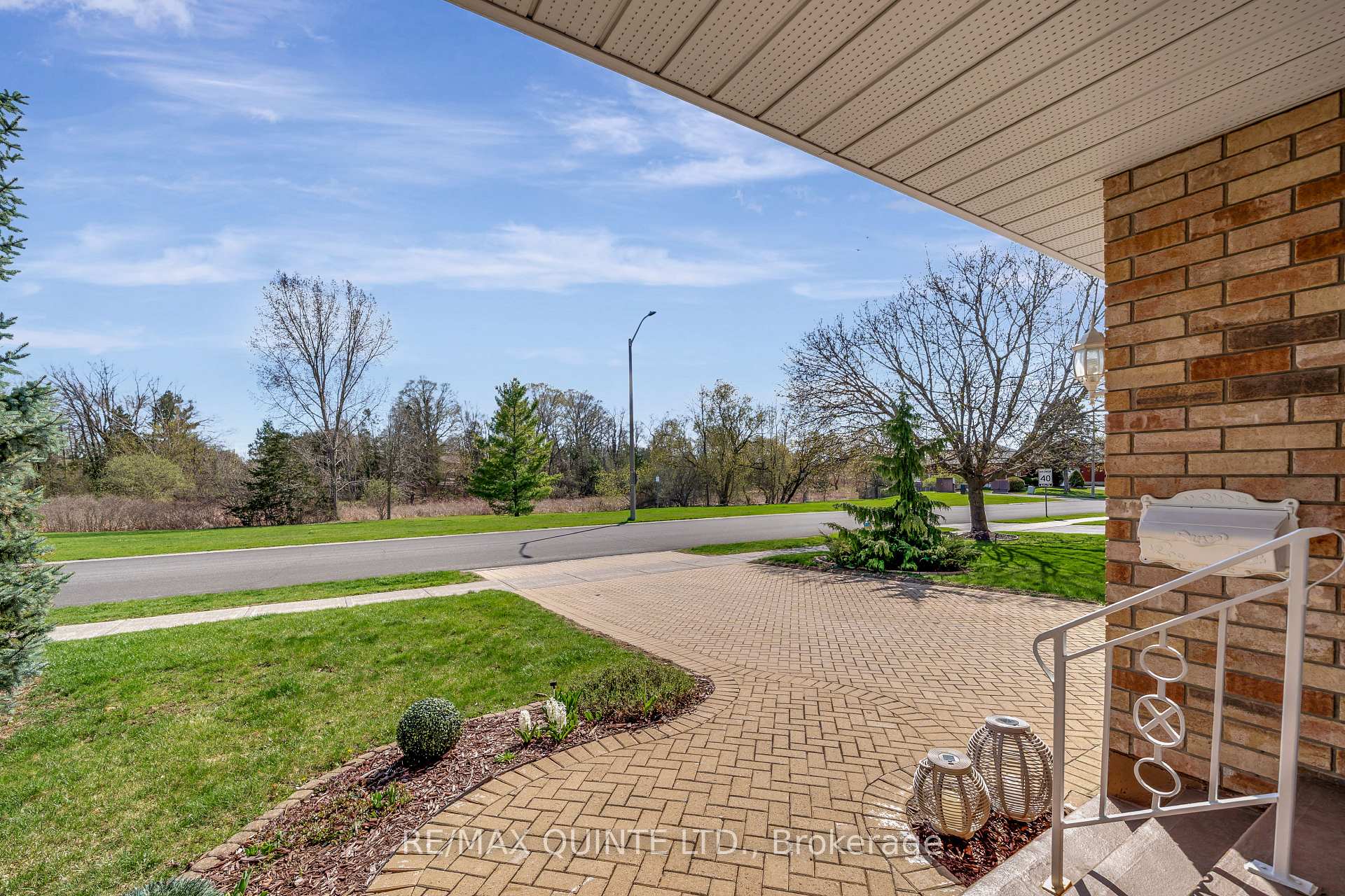 Photo 4 of 20 Oak Ridge Boulevard, Belleville, Belleville Ward — HOMEH