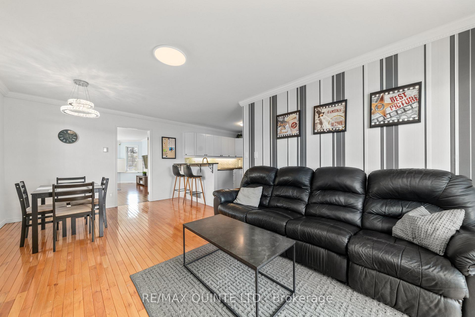 Photo 12 of 20 Oak Ridge Boulevard, Belleville, Belleville Ward — HOMEH