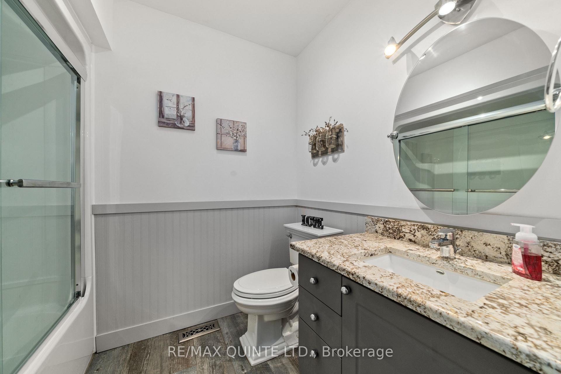 Photo 24 of 20 Oak Ridge Boulevard, Belleville, Belleville Ward — HOMEH