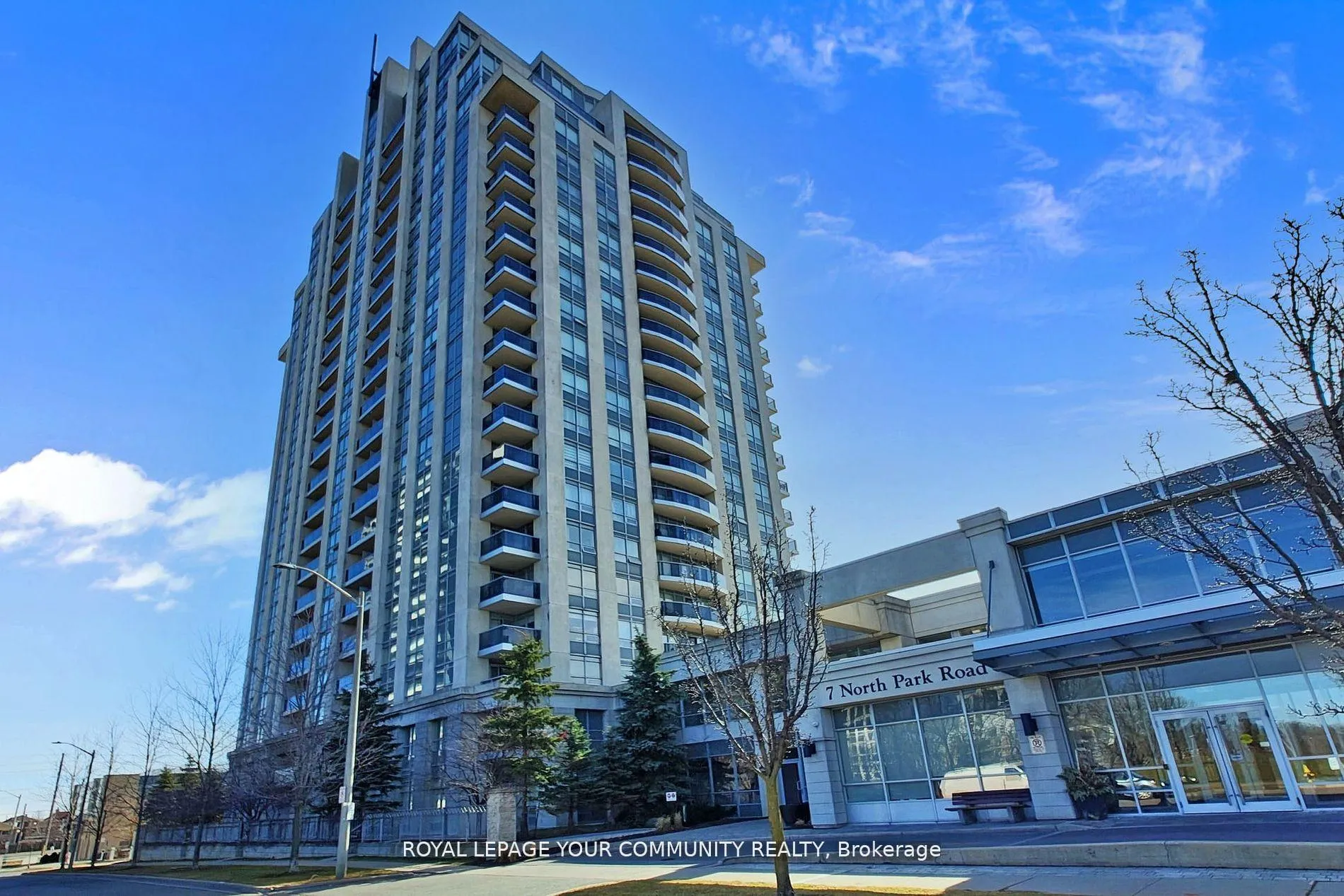 Photo 1 of Unit 801, 7 North Park Road, Vaughan, Beverley Glen — HOMEH