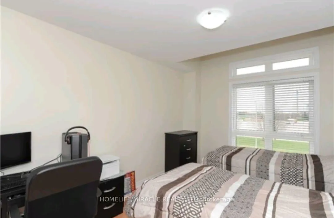 Photo 11 of Unit 8, 9601 Jane Street, Vaughan, Maple — HOMEH