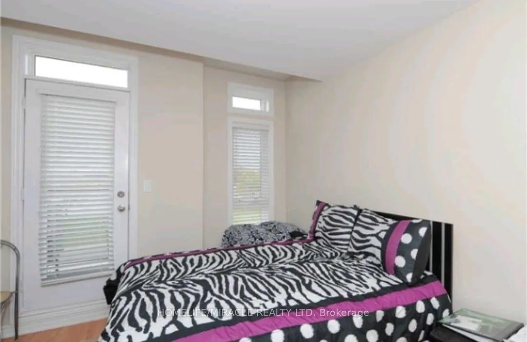 Photo 14 of Unit 8, 9601 Jane Street, Vaughan, Maple — HOMEH