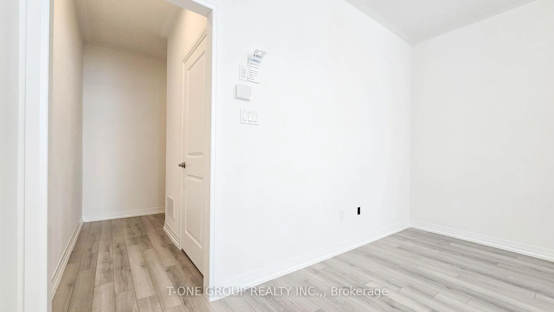 Photo 6 of 28 Stoeber Lane, Markham, Box Grove — HOMEH