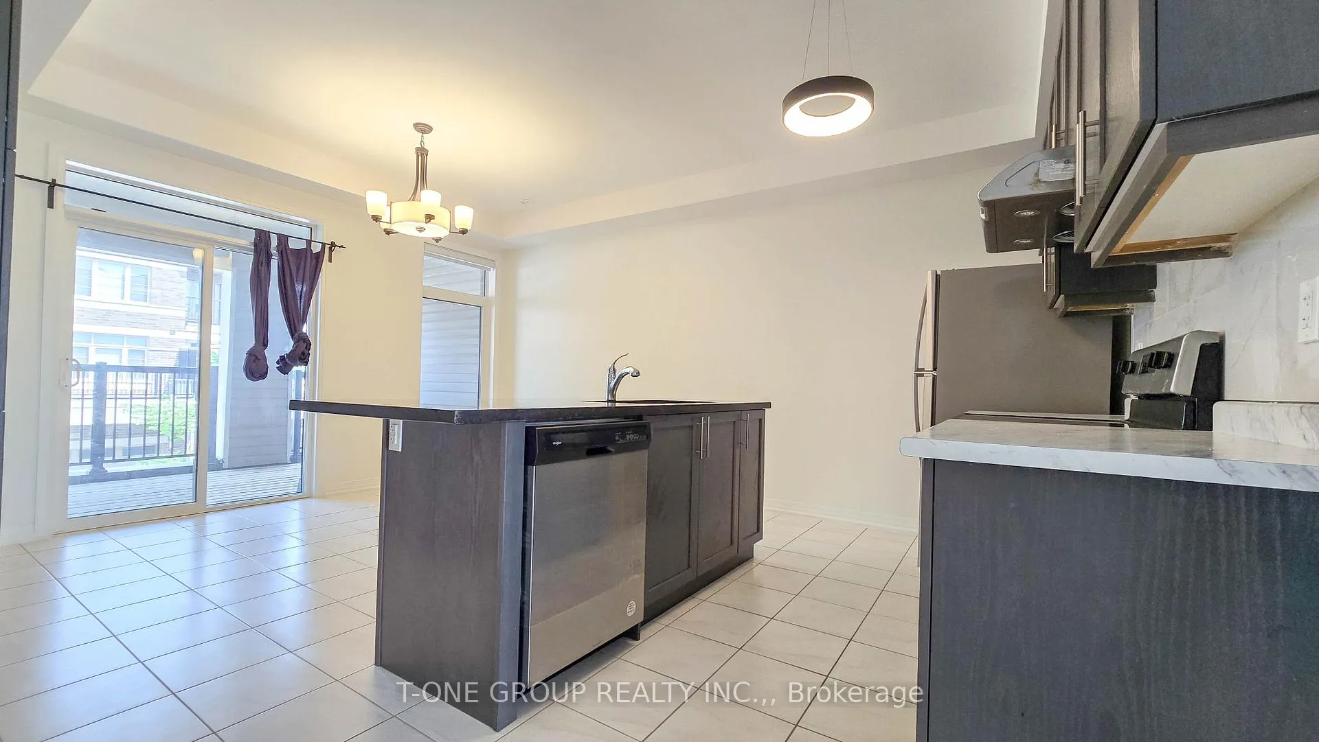 Photo 9 of 28 Stoeber Lane, Markham, Box Grove — HOMEH