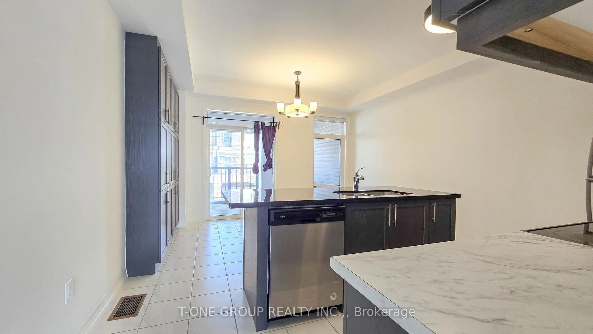 Photo 11 of 28 Stoeber Lane, Markham, Box Grove — HOMEH