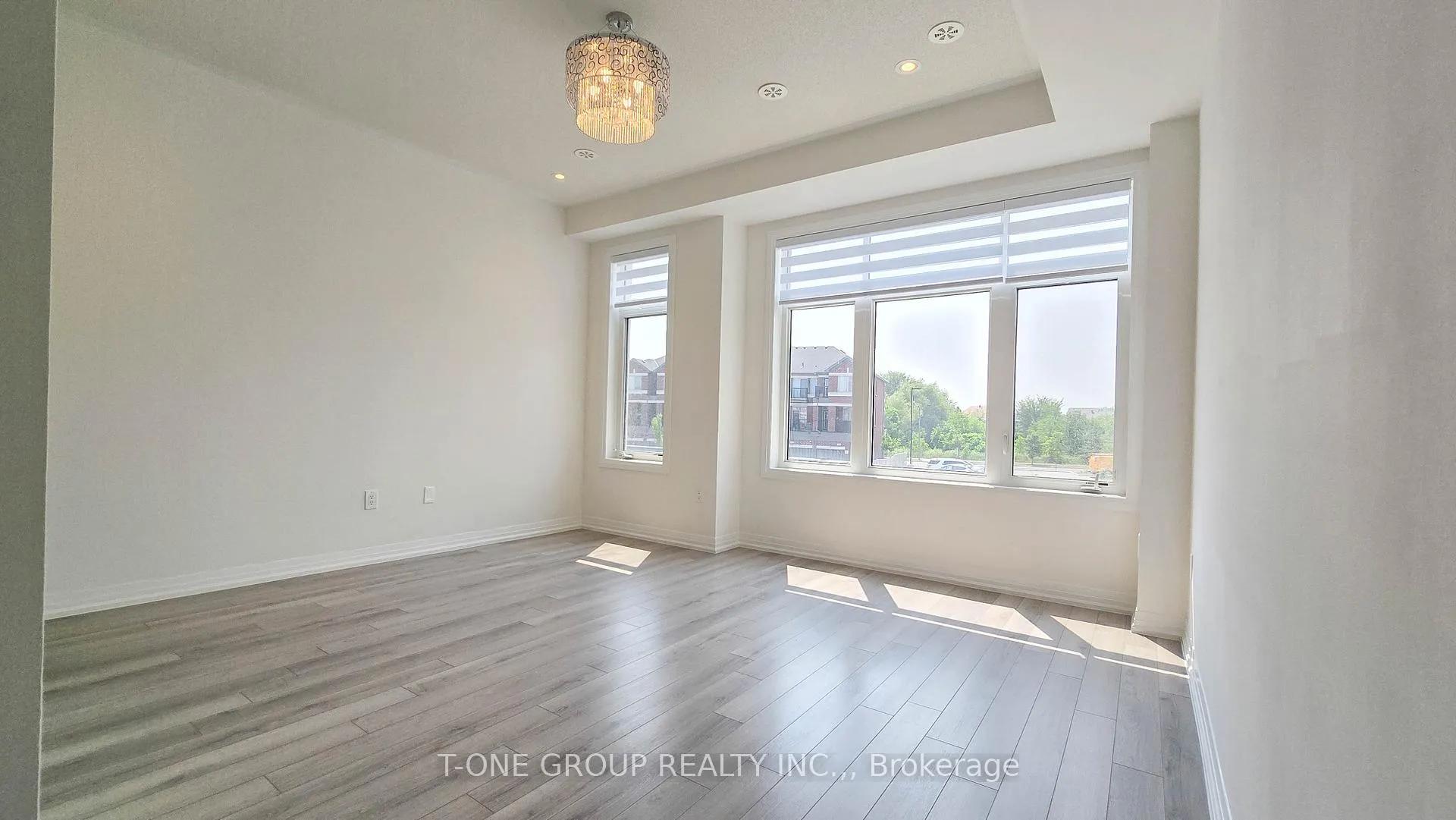 Photo 12 of 28 Stoeber Lane, Markham, Box Grove — HOMEH