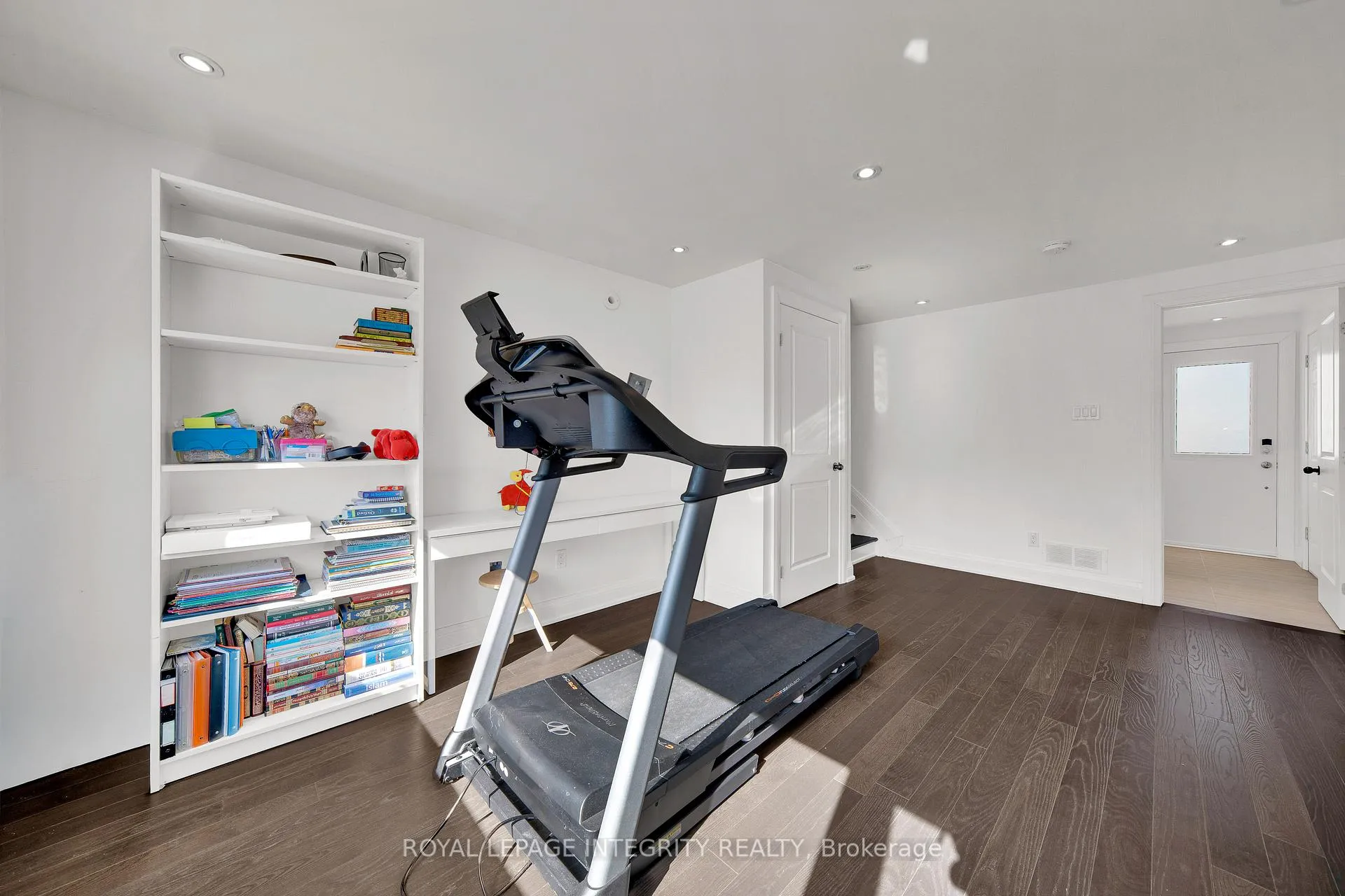 Photo 31 of 9 Bellfield Street, Ottawa, Bayshore — HOMEH